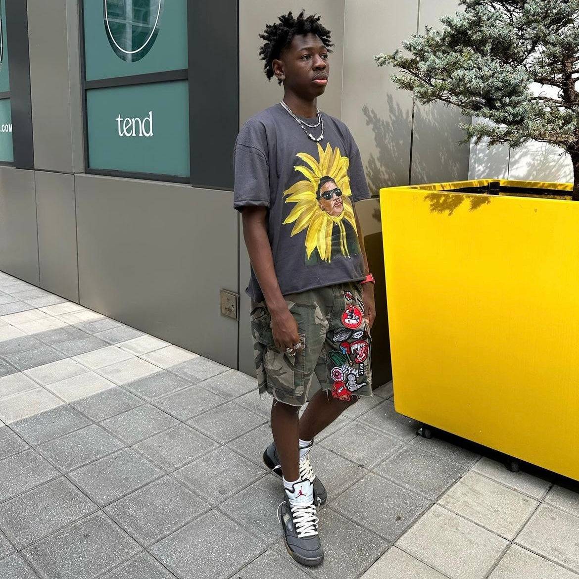 will flower tee (gray)
