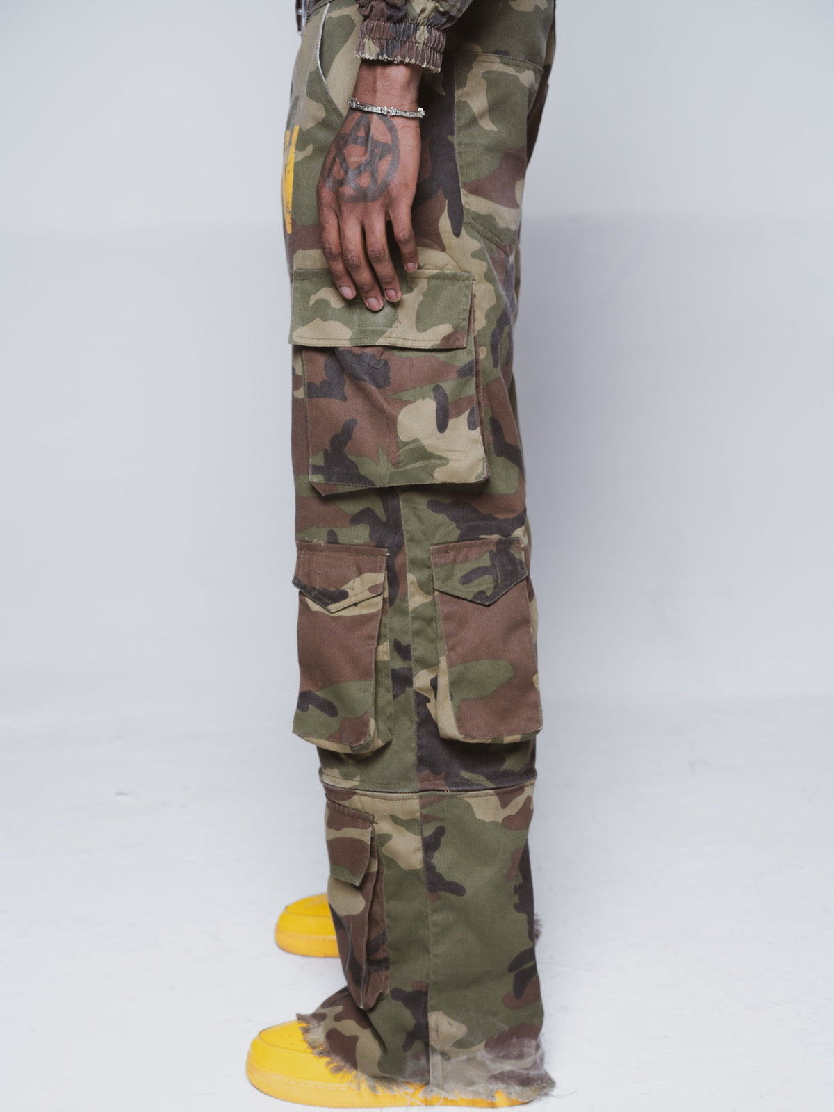 camoflower cargo pants
