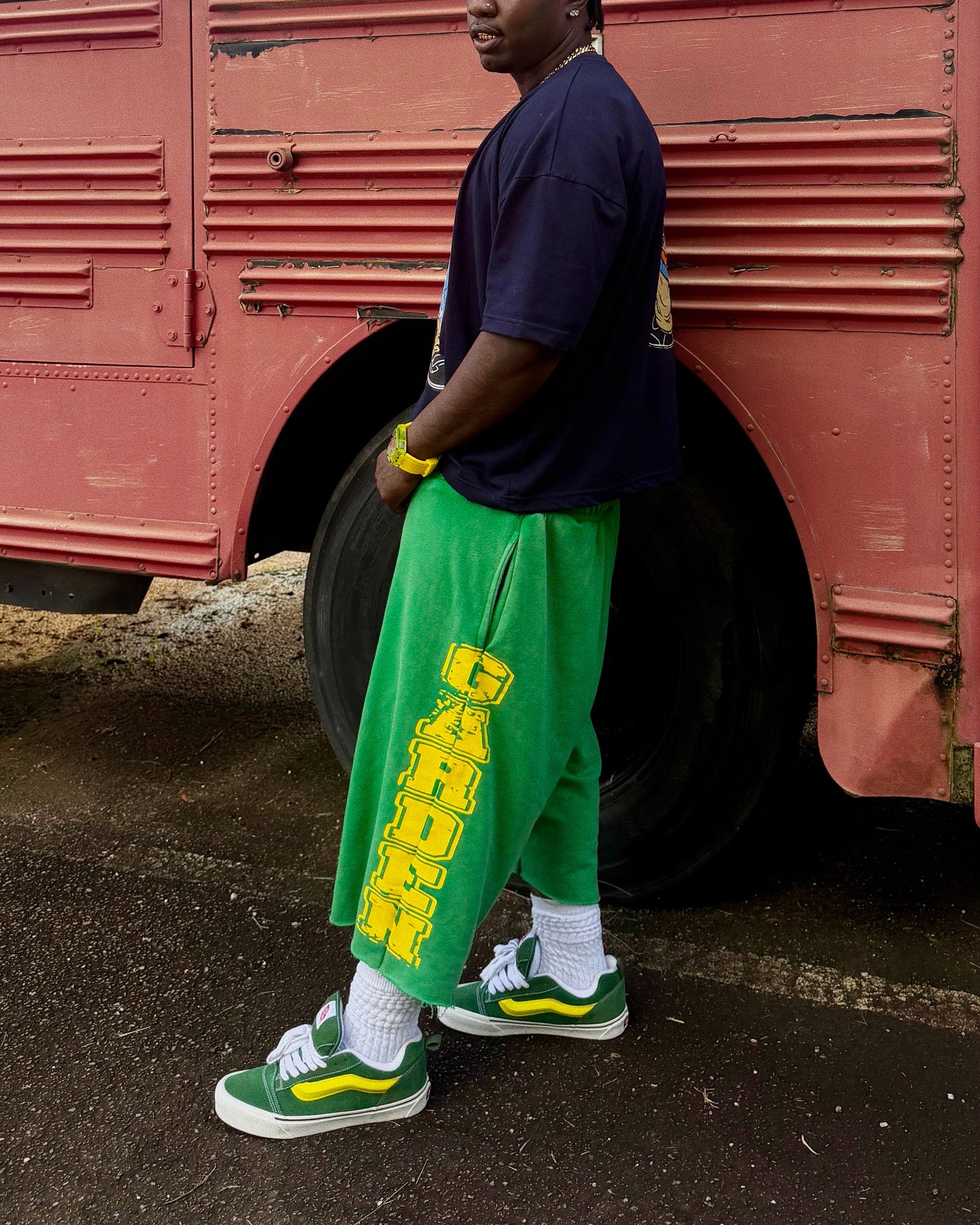 garden sweat shorts (green)