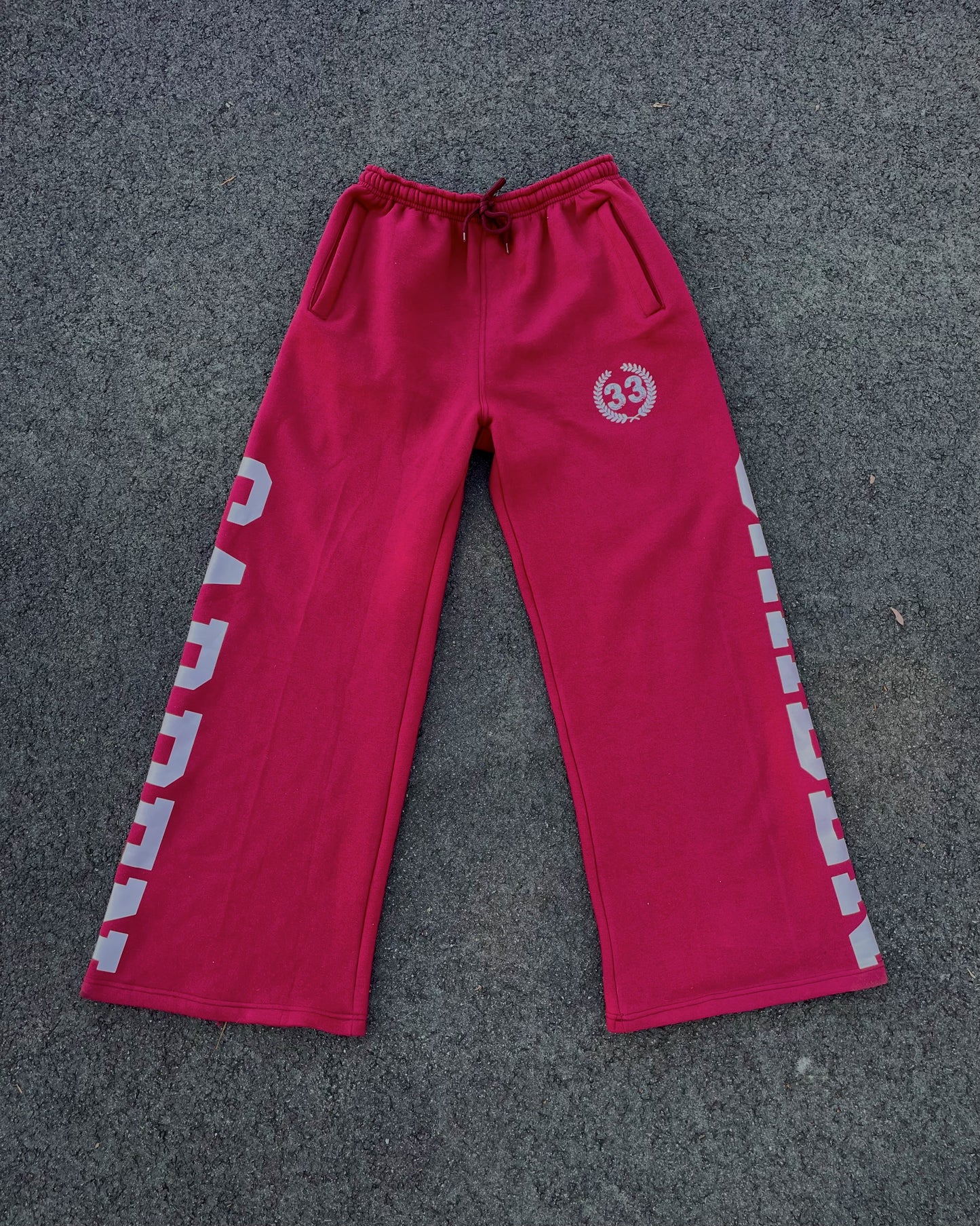 garden sweats (maroon)