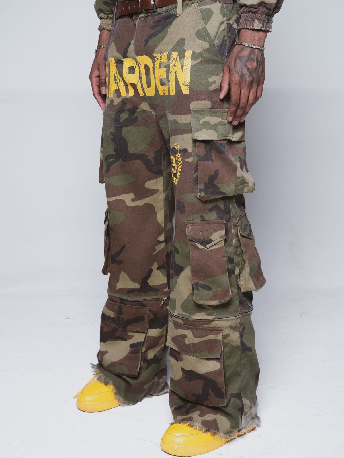 camoflower cargo pants